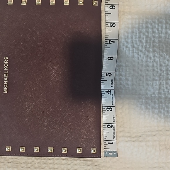 Michael Kors Jet Set Travel Clutch - Picture 4 of 12